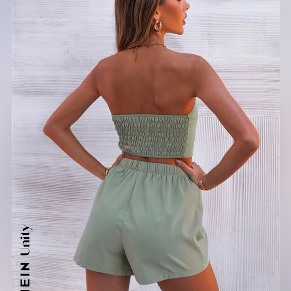 Never worn! SHEIN Unity Shirred Back Tube Top & Shorts & Single Button Blazer - Picture 5 of 6